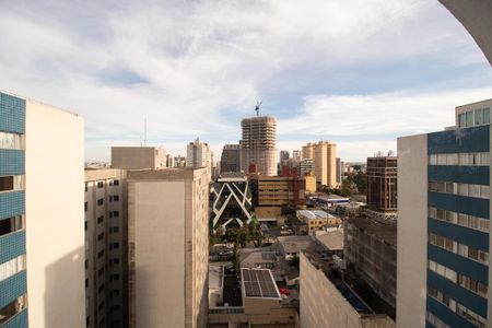 Apartamento para alugar com 187m², 3 quartos e 2 vagas Apartamento para alugar com 187m², 3 quartos e 2 vagasVista do Quarto 1