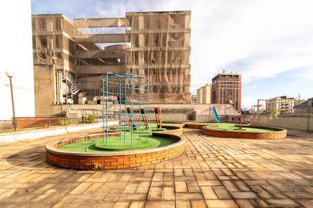 Apartamento para alugar com 187m², 3 quartos e 2 vagas Apartamento para alugar com 187m², 3 quartos e 2 vagasÁrea comum - Playground
