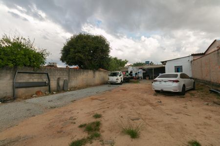 Casa à venda com 300m², 1 quarto e 1 vaga