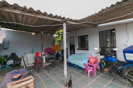 Casa à venda com 300m², 1 quarto e 1 vaga