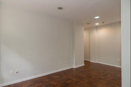 Apartamento à venda com 70m², 1 quarto e sem vaga Apartamento à venda com 70m², 1 quarto e sem vagaSala