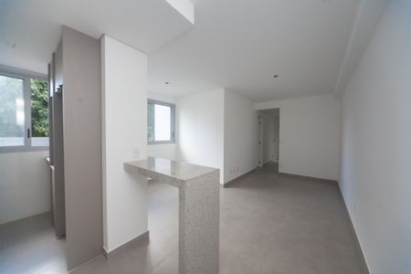 sala de apartamento para alugar com 3 quartos, 73m² em Santa Efigênia, Belo Horizonte