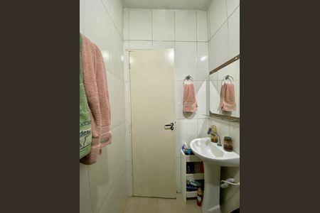 Casa à venda com 60m², 2 quartos e 1 vagaBanheiro