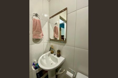 Casa à venda com 60m², 2 quartos e 1 vagaBanheiro