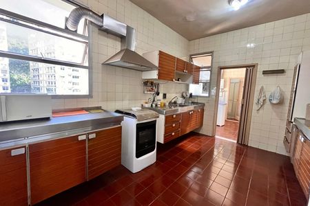 Apartamento à venda com 750m², 5 quartos e 4 vagas Apartamento à venda com 750m², 5 quartos e 4 vagasCozinha