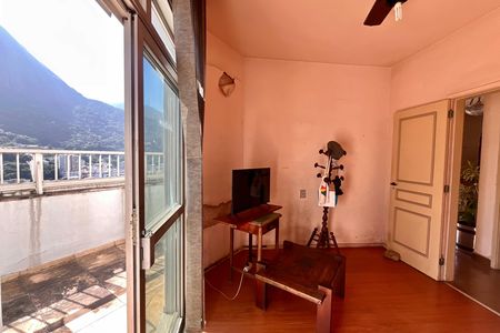 Apartamento à venda com 750m², 5 quartos e 4 vagas Apartamento à venda com 750m², 5 quartos e 4 vagasQuarto 2