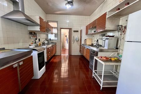 Apartamento à venda com 750m², 5 quartos e 4 vagas Apartamento à venda com 750m², 5 quartos e 4 vagasCozinha