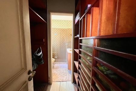Apartamento à venda com 750m², 5 quartos e 4 vagas Apartamento à venda com 750m², 5 quartos e 4 vagasSuite 3