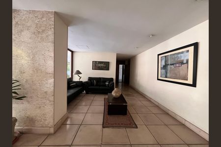 Apartamento à venda com 750m², 5 quartos e 4 vagas Apartamento à venda com 750m², 5 quartos e 4 vagasPortaria