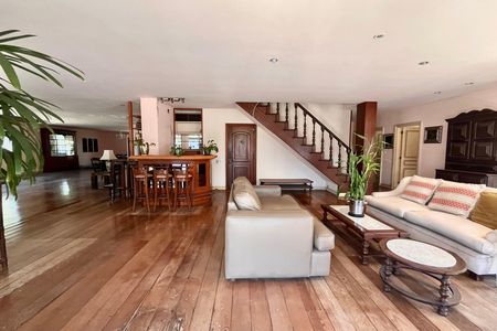 Apartamento à venda com 750m², 5 quartos e 4 vagas Apartamento à venda com 750m², 5 quartos e 4 vagasSala