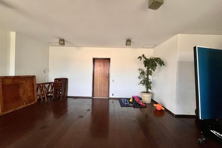 Apartamento à venda com 750m², 5 quartos e 4 vagas Apartamento à venda com 750m², 5 quartos e 4 vagasÁrea comum
