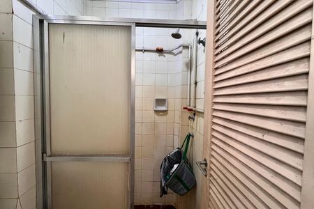 Apartamento à venda com 750m², 5 quartos e 4 vagas Apartamento à venda com 750m², 5 quartos e 4 vagasBanheiro de serviço