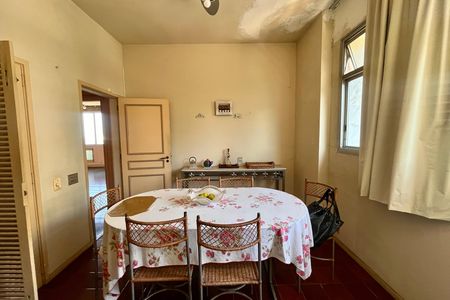 Apartamento à venda com 750m², 5 quartos e 4 vagas Apartamento à venda com 750m², 5 quartos e 4 vagasCopa