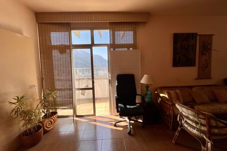 Apartamento à venda com 750m², 5 quartos e 4 vagas Apartamento à venda com 750m², 5 quartos e 4 vagasCobertura