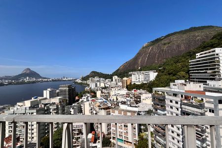 Apartamento à venda com 750m², 5 quartos e 4 vagas Apartamento à venda com 750m², 5 quartos e 4 vagasCobertura