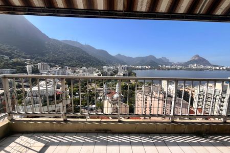 Apartamento à venda com 750m², 5 quartos e 4 vagas Apartamento à venda com 750m², 5 quartos e 4 vagasVaranda da Sala