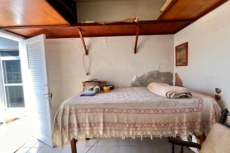 Apartamento à venda com 750m², 5 quartos e 4 vagas Apartamento à venda com 750m², 5 quartos e 4 vagasQuarto de Serviço