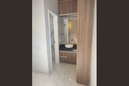 Apartamento para alugar com 60m², 2 quartos e 1 vaga Apartamento para alugar com 60m², 2 quartos e 1 vagaBanheiro