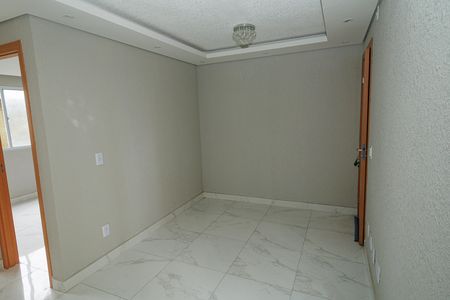 Sala de apartamento para alugar com 2 quartos, 62m² em Paciência, Rio de Janeiro