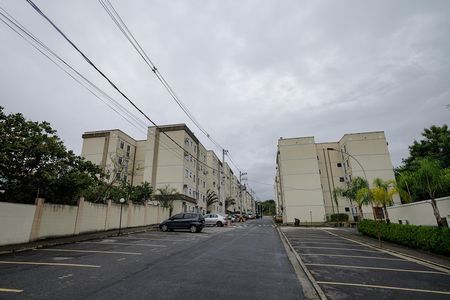 Apartamento para alugar com 62m², 2 quartos e 1 vaga Apartamento para alugar com 62m², 2 quartos e 1 vagaFachada