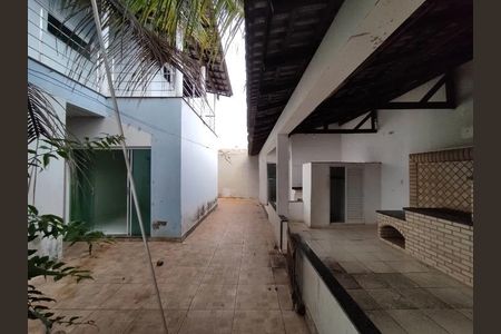 Casa para alugar com 500m², 5 quartos e 2 vagas