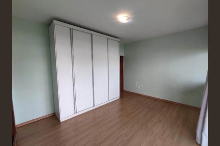 Casa para alugar com 500m², 5 quartos e 2 vagas