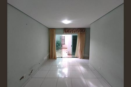 Casa para alugar com 500m², 5 quartos e 2 vagas