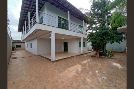 Casa para alugar com 500m², 5 quartos e 2 vagas