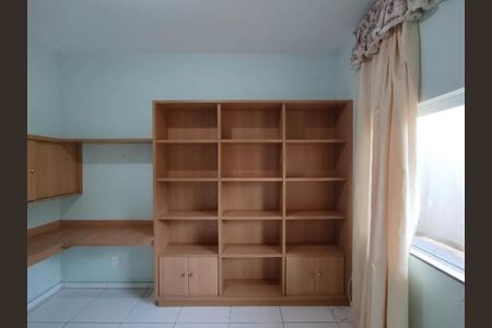 Casa para alugar com 500m², 5 quartos e 2 vagas