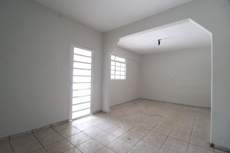 Sala de casa para alugar com 3 quartos, 100m² em Custódio Pereira, Uberlândia