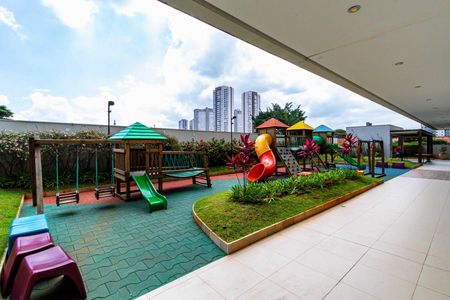 Apartamento à venda com 61m², 2 quartos e 1 vaga Apartamento à venda com 61m², 2 quartos e 1 vagaÁrea comum - Playground