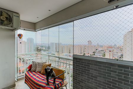 Apartamento à venda com 61m², 2 quartos e 1 vaga Apartamento à venda com 61m², 2 quartos e 1 vagaVaranda