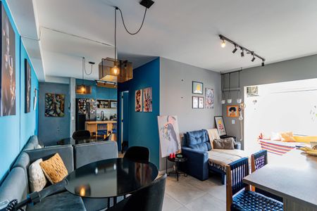 Apartamento à venda com 61m², 2 quartos e 1 vaga Apartamento à venda com 61m², 2 quartos e 1 vagaSala
