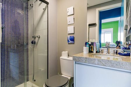 Apartamento à venda com 61m², 2 quartos e 1 vaga Apartamento à venda com 61m², 2 quartos e 1 vagaBanheiro social