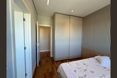 Apartamento à venda com 284m², 3 quartos e 5 vagas Apartamento à venda com 284m², 3 quartos e 5 vagasSuíte 3