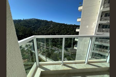 Apartamento à venda com 284m², 3 quartos e 5 vagas Apartamento à venda com 284m², 3 quartos e 5 vagasVaranda