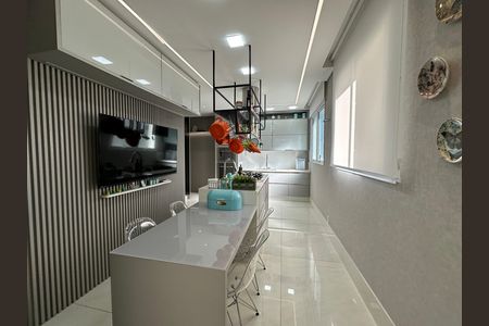 Apartamento à venda com 284m², 3 quartos e 5 vagas Apartamento à venda com 284m², 3 quartos e 5 vagasCozinha