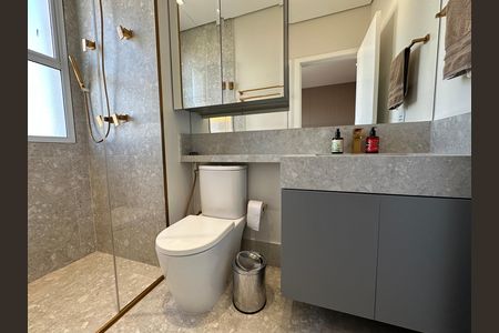 Apartamento à venda com 284m², 3 quartos e 5 vagas Apartamento à venda com 284m², 3 quartos e 5 vagasBanheiro da Suíte 3
