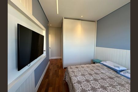 Apartamento à venda com 284m², 3 quartos e 5 vagas Apartamento à venda com 284m², 3 quartos e 5 vagasSuíte 2