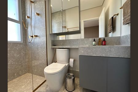 Apartamento à venda com 284m², 3 quartos e 5 vagas Apartamento à venda com 284m², 3 quartos e 5 vagasBanheiro da Suíte 3