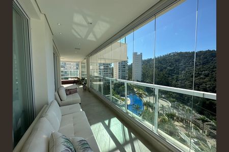 Apartamento à venda com 284m², 3 quartos e 5 vagas Apartamento à venda com 284m², 3 quartos e 5 vagasVaranda da Sala