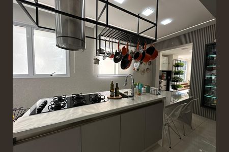 Apartamento à venda com 284m², 3 quartos e 5 vagas Apartamento à venda com 284m², 3 quartos e 5 vagasCozinha