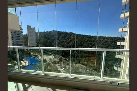 Apartamento à venda com 284m², 3 quartos e 5 vagas Apartamento à venda com 284m², 3 quartos e 5 vagasVaranda da Sala