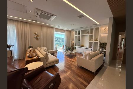 Apartamento à venda com 284m², 3 quartos e 5 vagas Apartamento à venda com 284m², 3 quartos e 5 vagasSala