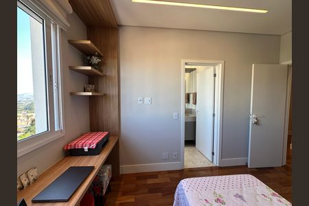 Apartamento à venda com 284m², 3 quartos e 5 vagas Apartamento à venda com 284m², 3 quartos e 5 vagasSuíte 3