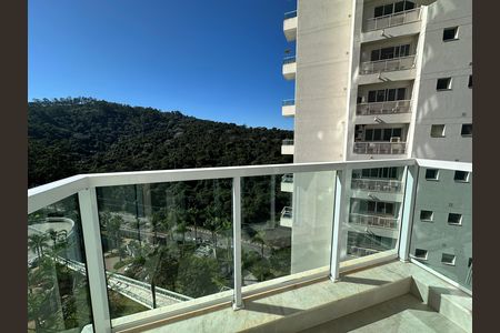 Apartamento à venda com 284m², 3 quartos e 5 vagas Apartamento à venda com 284m², 3 quartos e 5 vagasVaranda