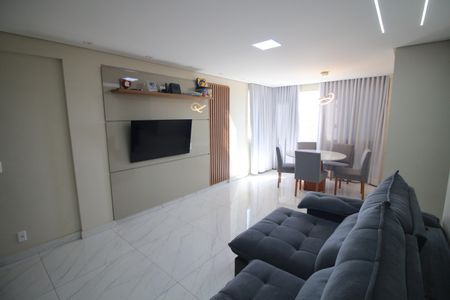 Apartamento para alugar com 180m², 3 quartos e 3 vagasSala