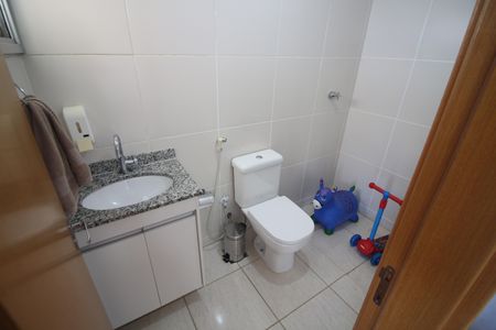 Apartamento para alugar com 180m², 3 quartos e 3 vagasBanheiro 3