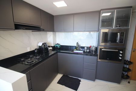 Apartamento para alugar com 180m², 3 quartos e 3 vagasCozinha