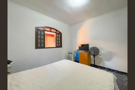 Casa à venda com 225m², 2 quartos e 2 vagas Casa à venda com 225m², 2 quartos e 2 vagasQuarto 2